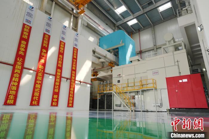 全国产化F级50兆瓦重型燃气轮机机组。　中国和记官方网站电气集团有限公司供图